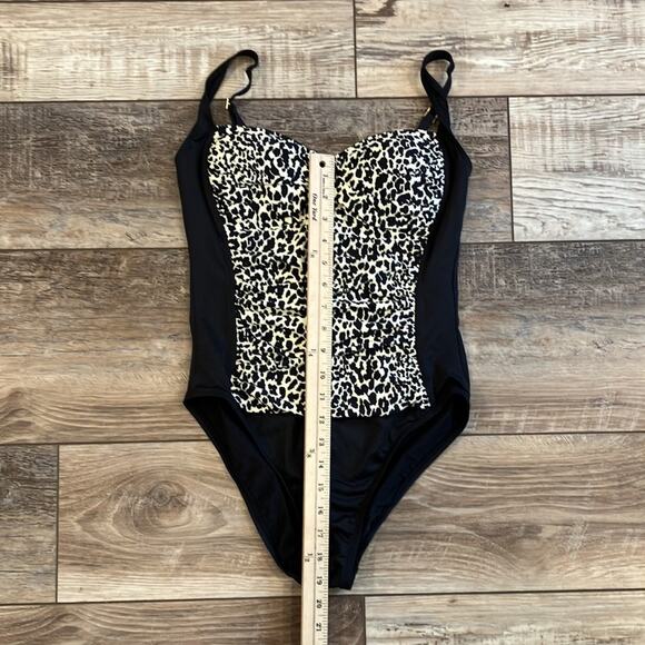 LA BLANCA Chic Animal Print Spot On Spots One Piece Bathing Suit Size 6 - Picture 6 of 9